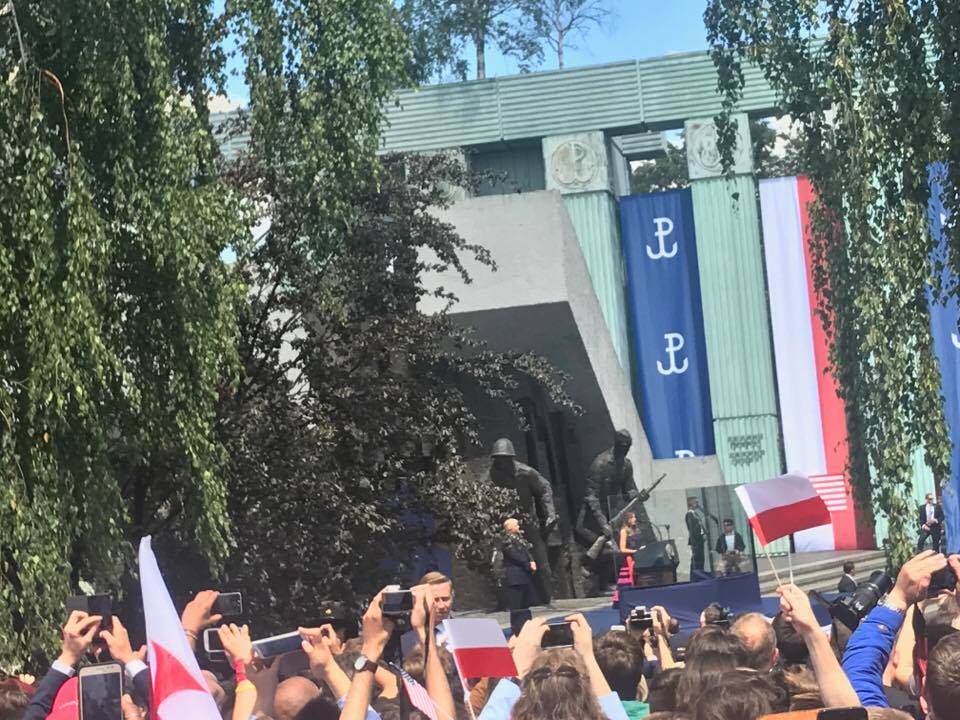 wkaliszu.pl - Kalisz on-line, WIZYTA TRUMPA. Ponad 200 kaliszan na spotkaniu z prezydentem USA, zdjęcie 7