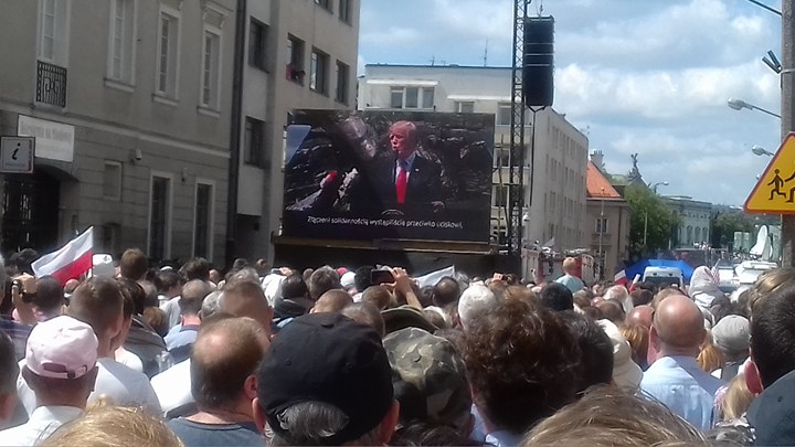 wkaliszu.pl - Kalisz on-line, WIZYTA TRUMPA. Ponad 200 kaliszan na spotkaniu z prezydentem USA, zdjęcie 12