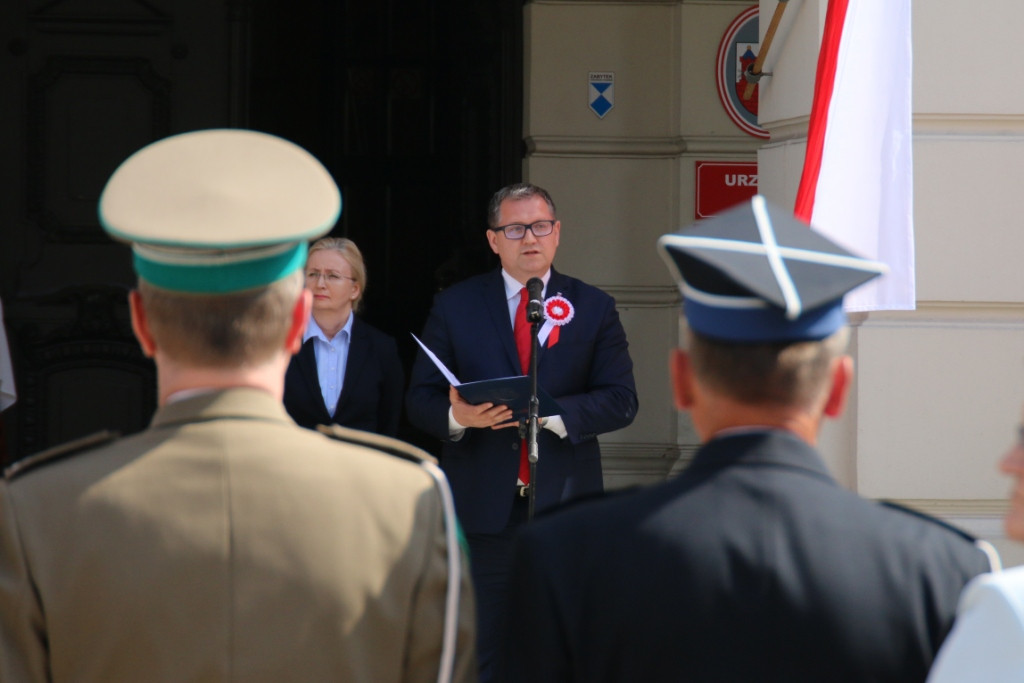 wkaliszu.pl - Kalisz on-line, MIASTO. Kaliszanie uczcili rocznicę uchwalenia Konstytucji 3 maja, zdjęcie 7