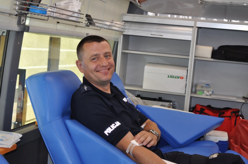 wkaliszu.pl - Kalisz on-line, AKCJA. Oddali krew na Święto Policji, zdjęcie 2