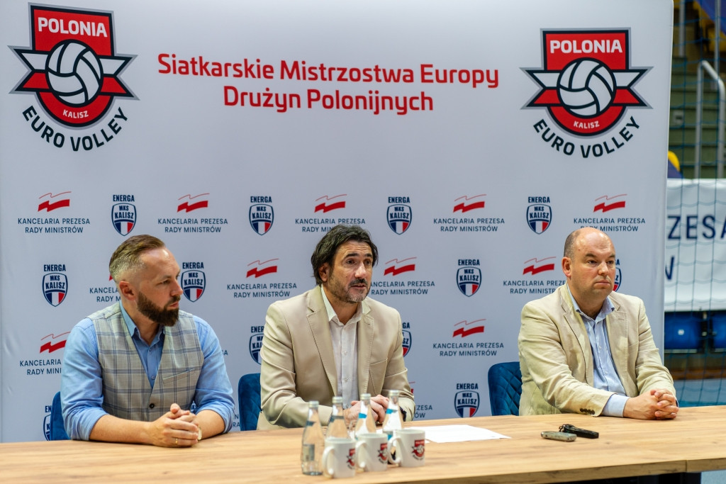 wkaliszu.pl - Kalisz on-line, SIATKÓWKA. Mistrzostwa Europy Drużyn Polonijnych!, zdjęcie 2