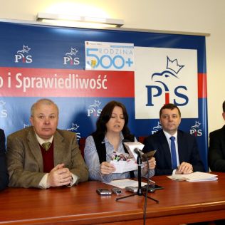 POLITYKA. Rządowy program "Rodzina 500 Plus" w regionie, zdjęcie 3, wkaliszu.pl - Kalisz on-line, zdjęcie 316x316