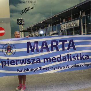 PO OLIMPIADZIE. Marta Walczykiewicz już w domu. Huczne powitanie na lotnisku, zdjęcie 2, wkaliszu.pl - Kalisz on-line, zdjęcie 316x316