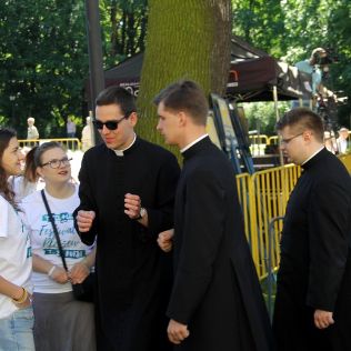 KOŚCIÓŁ. Jubileusz diecezji kaliskiej i rocznica wizyty Jana Pawła II, zdjęcie 1, wkaliszu.pl - Kalisz on-line, zdjęcie 316x316