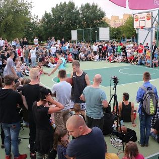KOSZYKÓWKA. Fruwali nad koszami. Streetball królował w Kaliszu, zdjęcie 7, wkaliszu.pl - Kalisz on-line, zdjęcie 316x316