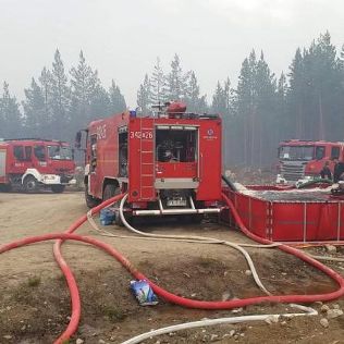 STRAŻ. Kaliszanie walczyli z pożarami w Szwecji, zdjęcie 3, wkaliszu.pl - Kalisz on-line, zdjęcie 316x316