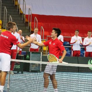 TENIS ZIEMNY.  Polska wygrała w Pucharze Davisa, zdjęcie 2, wkaliszu.pl - Kalisz on-line, zdjęcie 316x316