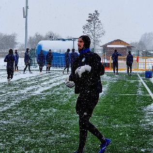 PIŁKA NOŻNA. Śnieg na boisku. Trening zamiast sparingu, zdjęcie 2, wkaliszu.pl - Kalisz on-line, zdjęcie 316x316