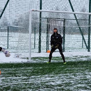 PIŁKA NOŻNA. Śnieg na boisku. Trening zamiast sparingu, zdjęcie 3, wkaliszu.pl - Kalisz on-line, zdjęcie 316x316