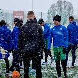 PIŁKA NOŻNA. Śnieg na boisku. Trening zamiast sparingu, zdjęcie 6, wkaliszu.pl - Kalisz on-line, zdjęcie 152x152