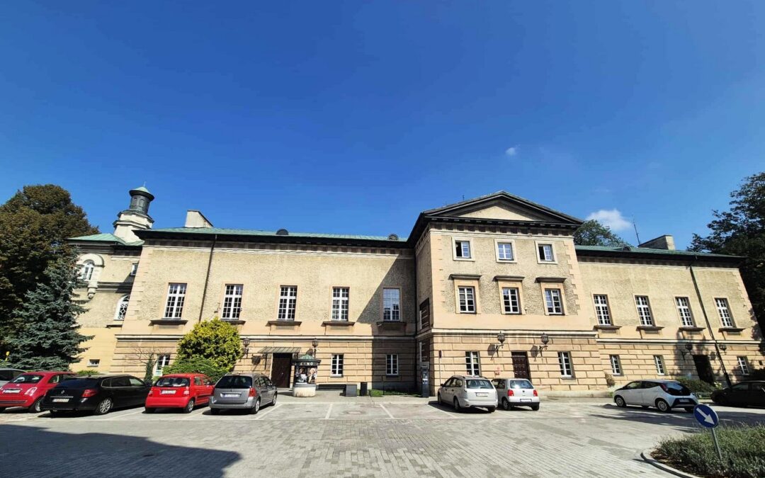 MIASTO. Wypięknieje gmach budynku CKiS-u