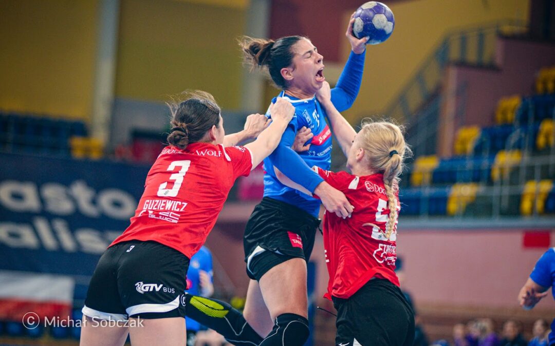 PIŁKA RĘCZNA. Sośnica wygrywa w Arenie. Utrzymanie coraz dalej