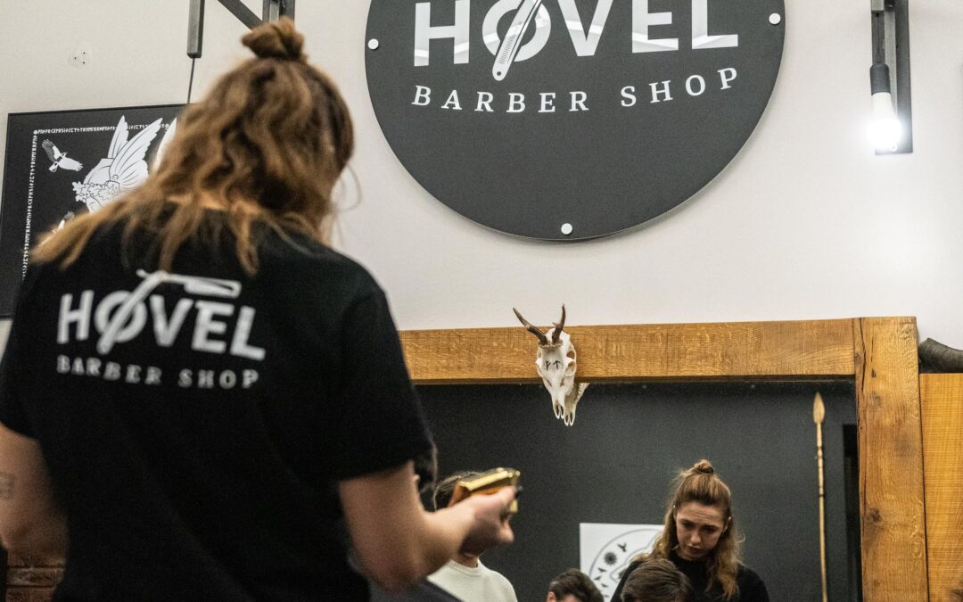 USŁUGI. Nowy najemca w Galerii Tęcza – HOVEL Barber Studio. Najlepszy barber według klientów w centrum miasta