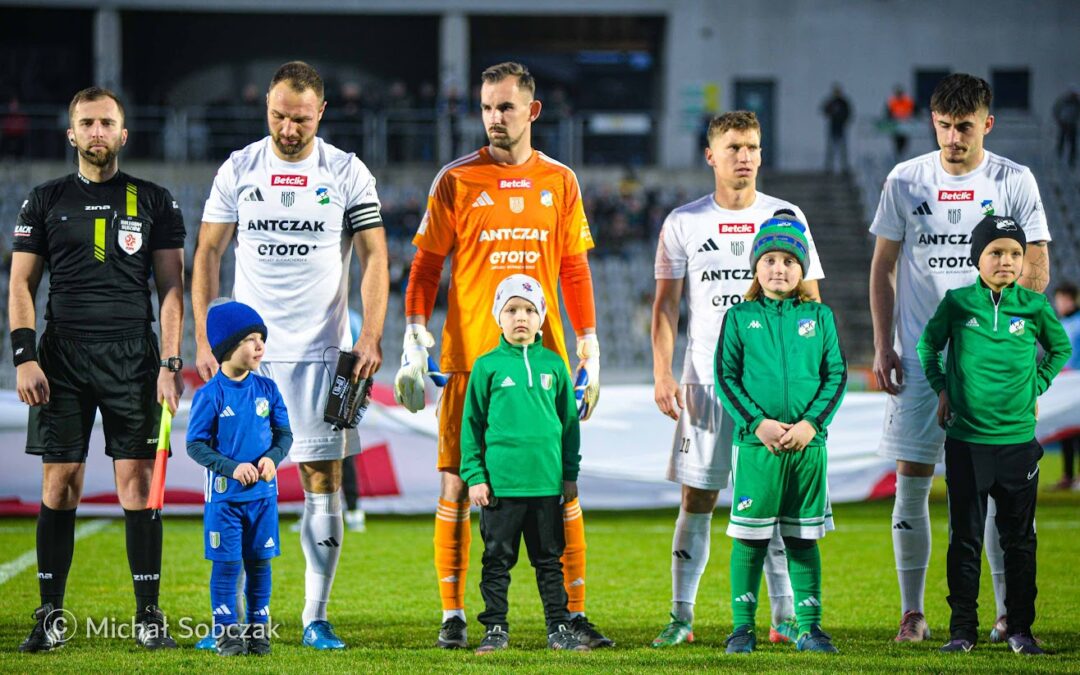 PIŁKA NOŻNA. Podhale na drodze KKS-u