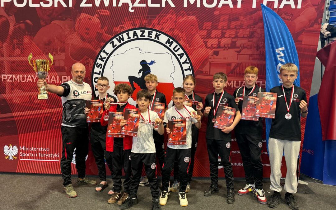 MUAYTHAI. Medalowe ,,Kruki” w mistrzostwach Polski